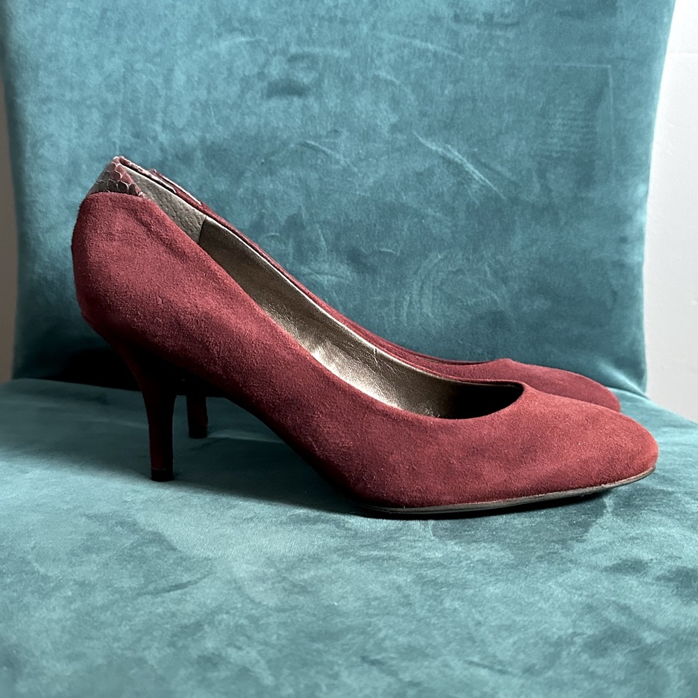 Sam Edelman Fiorenza Burgundy Suede Pump - Size 8